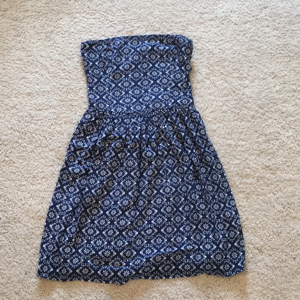 strapless dress